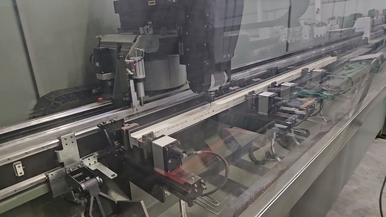 Bearbeitungszentrum Emmegi Phantomatic X6