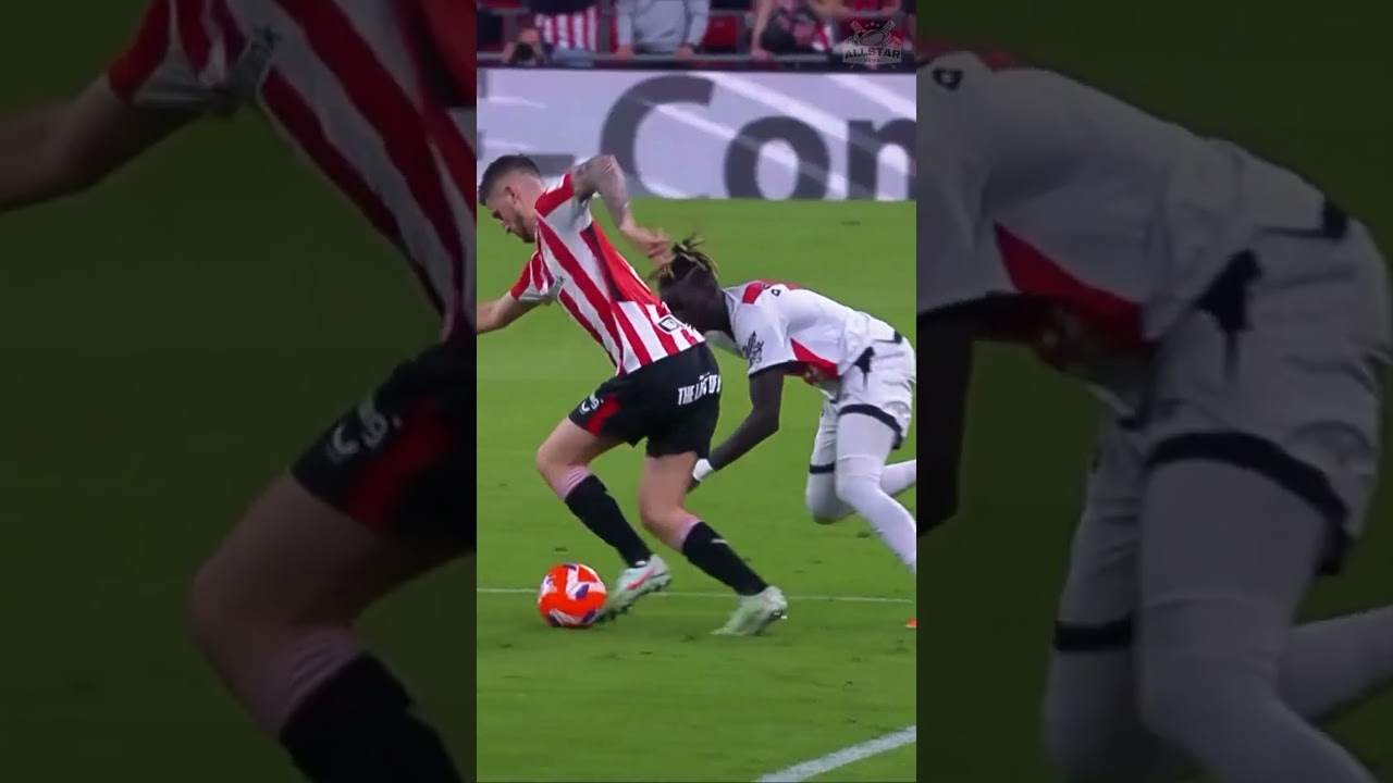 🎩 Oihan Sancet Showing Off His Skills! 🔥 Pure Technique! #football #laliga #athleticclub #dribble