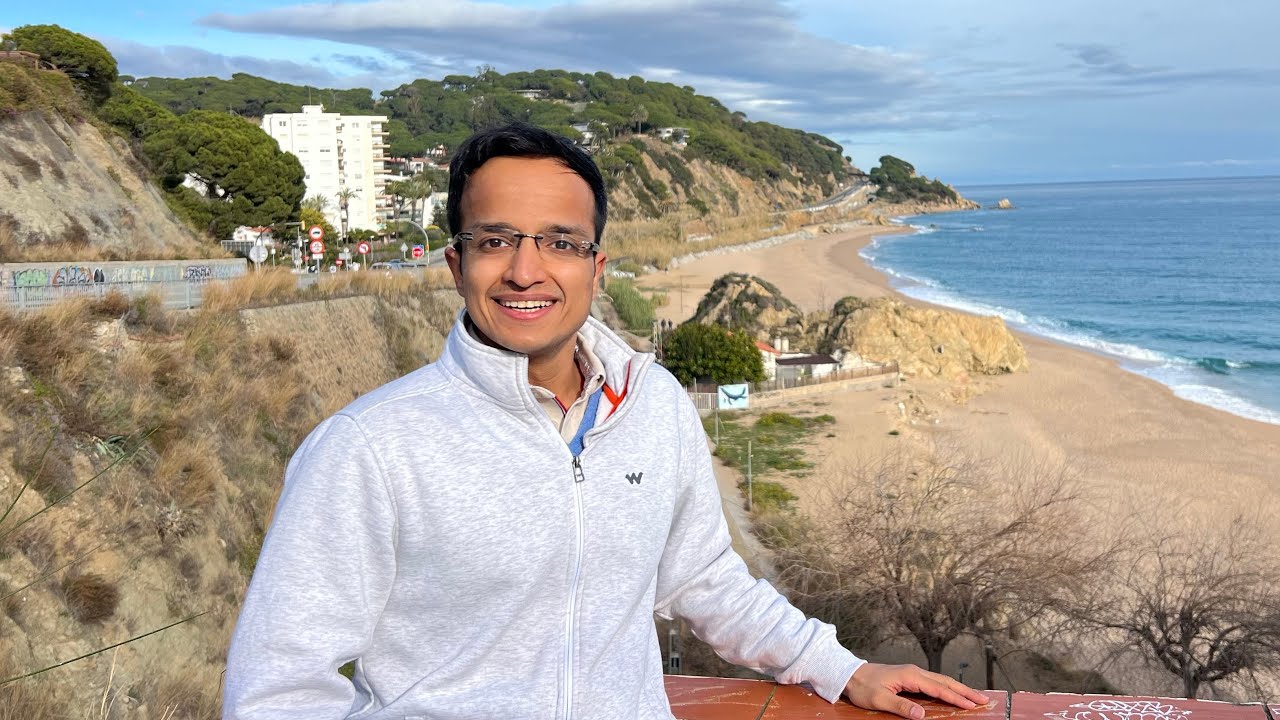 One of the Most Beautiful Places in Spain 🇪🇸 | Calella Travel Vlog | Erasmus in Barcelona | Day Trip