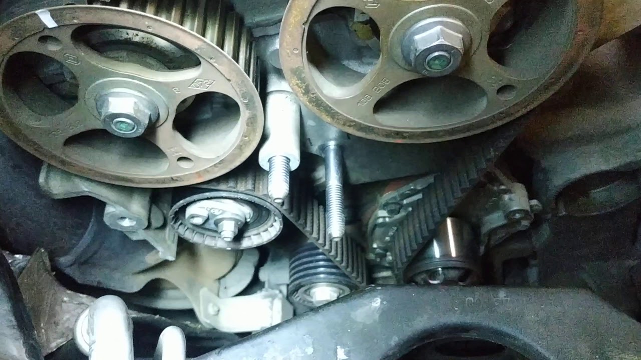 Laguna III 2.0 16v Turbo wymiana paska.