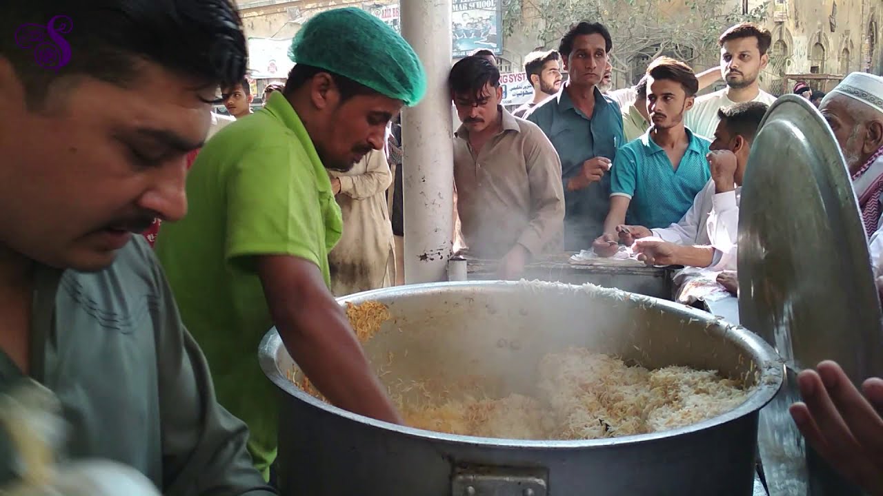KARACHi's Best Chicken Biryani | Al Rehman Biryani | People are Crazy for Chicken Biryani
