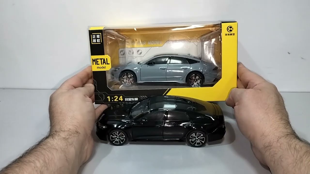 Audi RS7 Sportback модель 1:24 HAOCHI Металлическая звук свет. Обновлённая версия