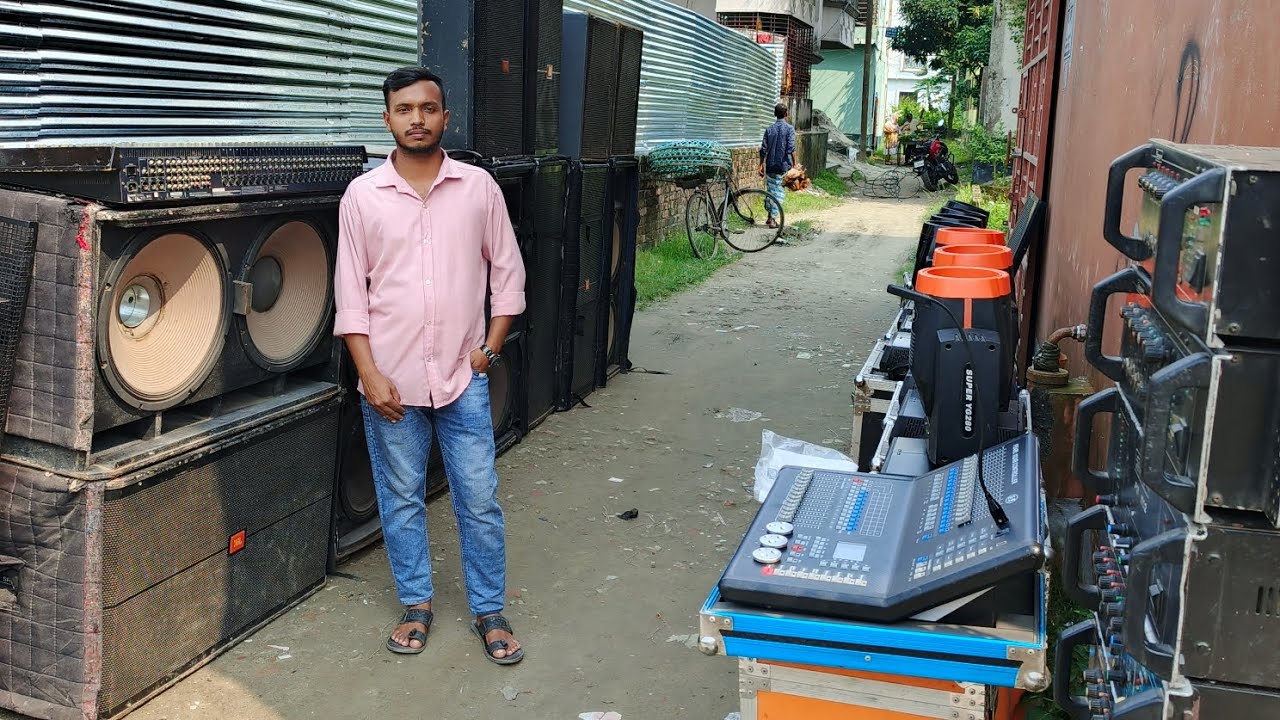একদম কম রেটে বিক্রি হচ্ছে সাউন্ড লাইটিং এর অরজিনাল মাল নিতে যোগাযোগ জামালপুর  01770-723214