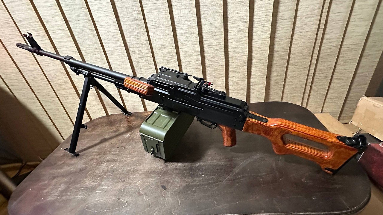 ッ Краткий обзор страйк-больного ПКМ от Specna Arms. Я восхищён этой машиной до глубины души...