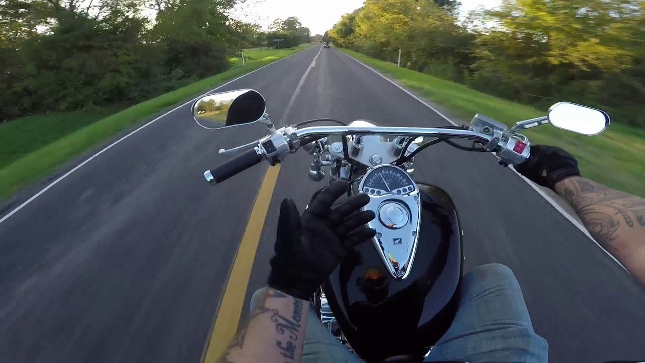 Comparing 2007 Honda VTX1300 Champion Trike 3 Wheels to Standard 2 Wheels