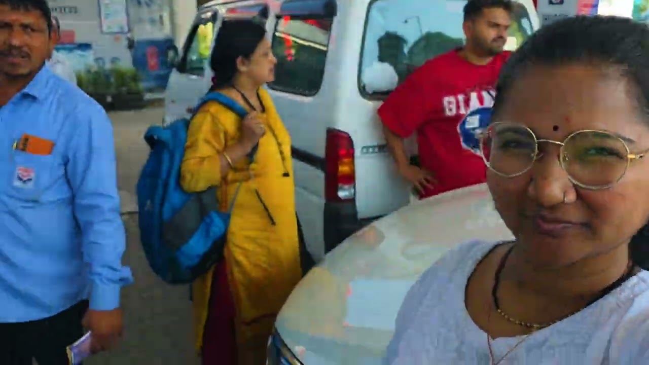 28 February 2026 vidhya shelke Taxi Driver सुखद प्रवास तुमचा जबाबदारी आमची मुंबई ते तुळजापूर 