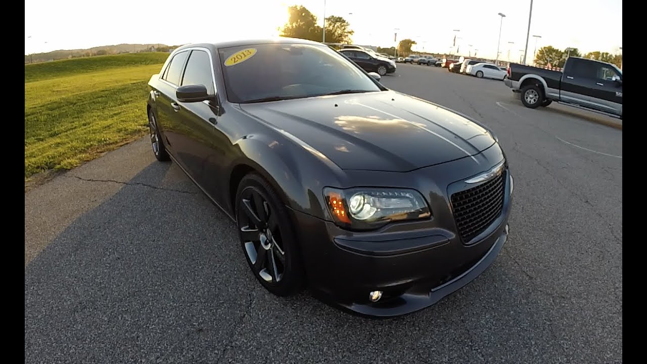 2013 Chrysler 300 SRT8|P9932A