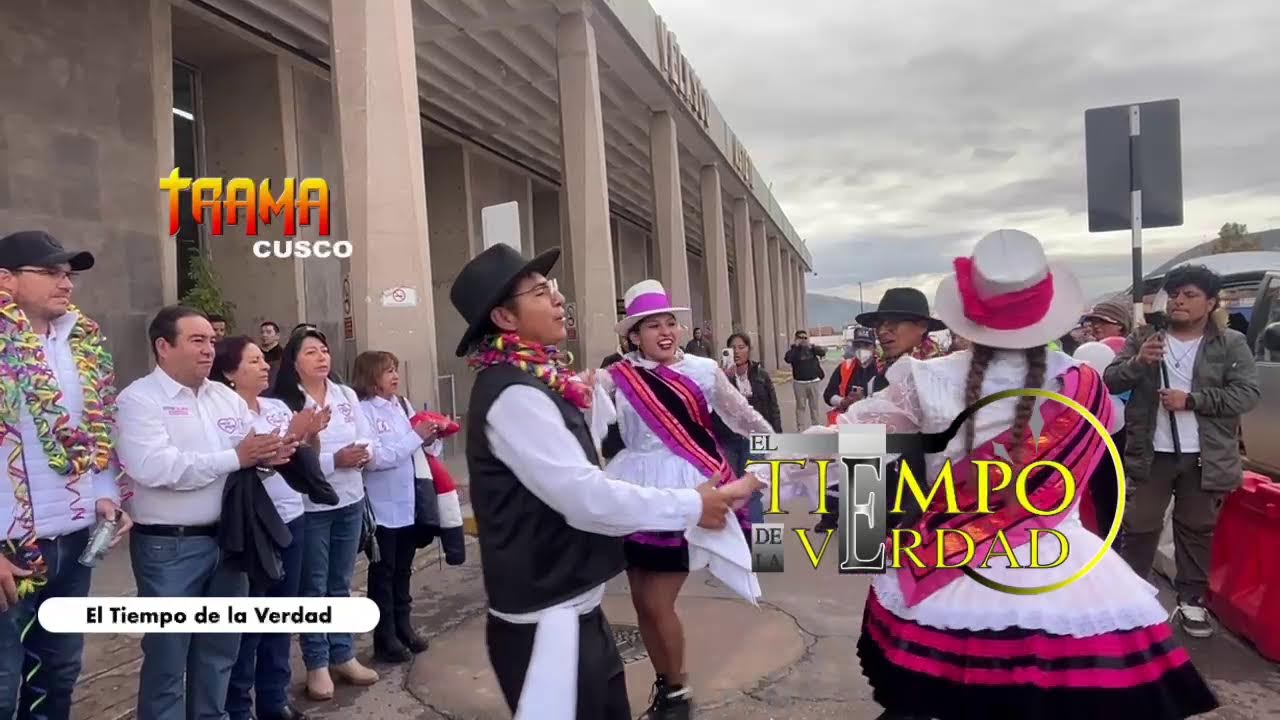 George Forsyth en Cusco visitando el Sur