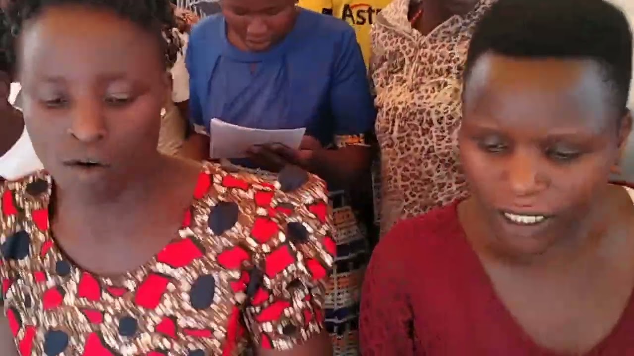 Maria Hooye-Mater Dei Tunyi Parish
