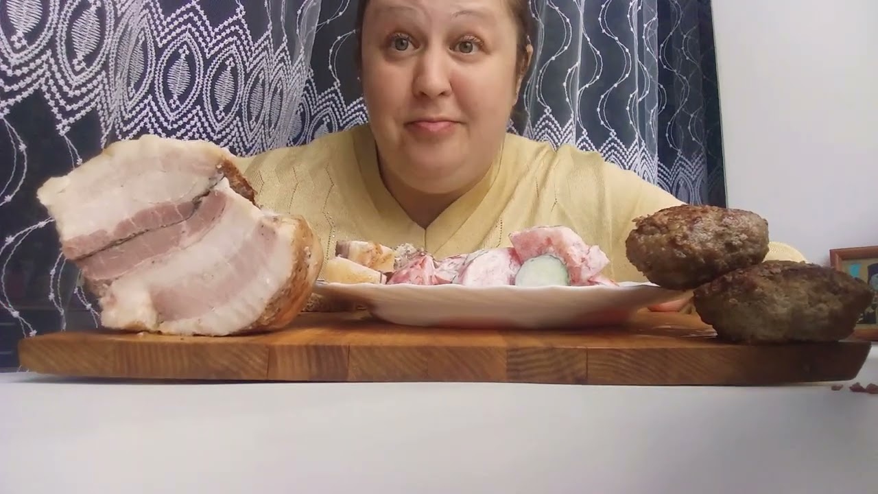 Мукбанг котлеты мясо салат Mukbang Cutlets meat salad