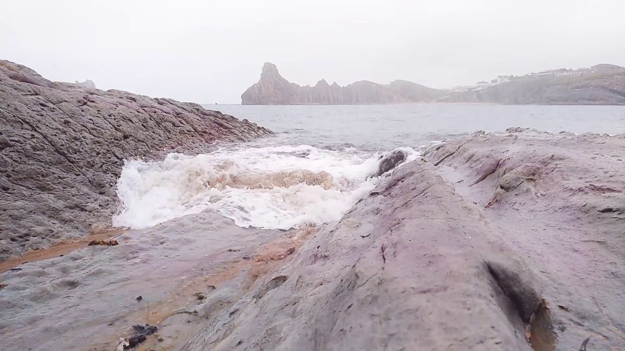 Playa de Cerr&iacute;as, Liencres (Cantabria)