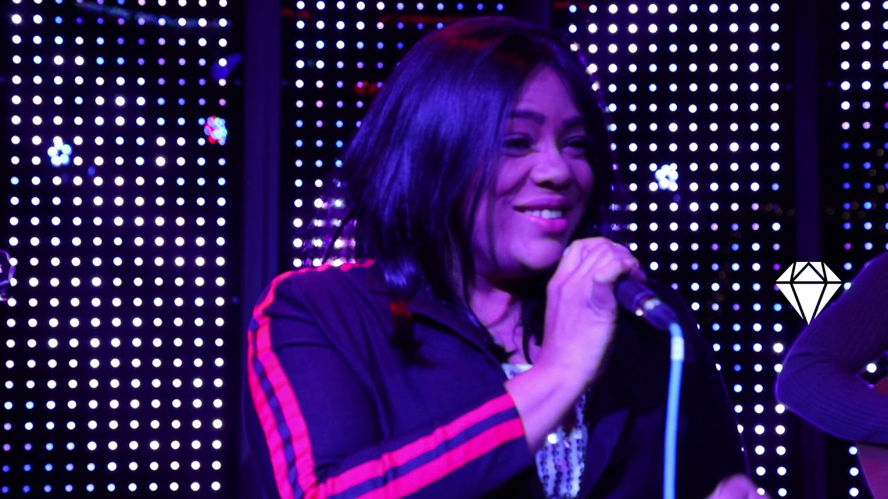 ALEXANDRA EXITOS BACHATA