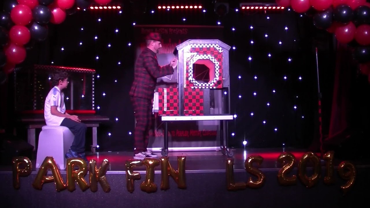 Bamboozled! Magic & Illusion Show Cube Zag
