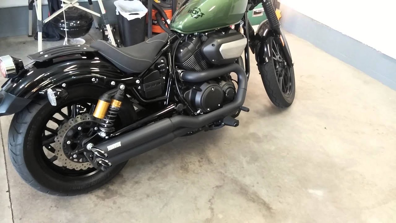 2014 Yamaha BOLT Vance and Hines Twin Slash