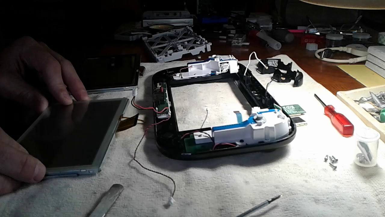 Wii U Gamepad Screen Replacement (Part 1)