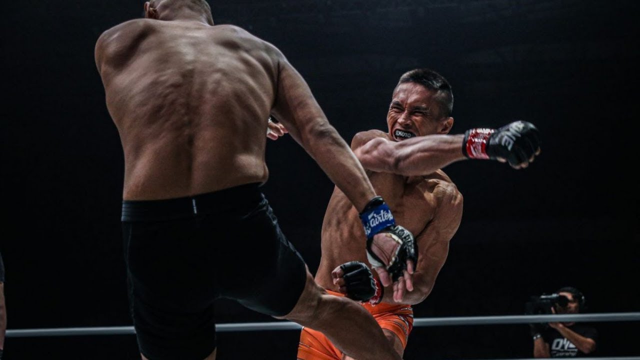 Rangkaian Pukulan Terbaik Dari Atlet Wushu Indonesia | Sorotan Terbaik ONE