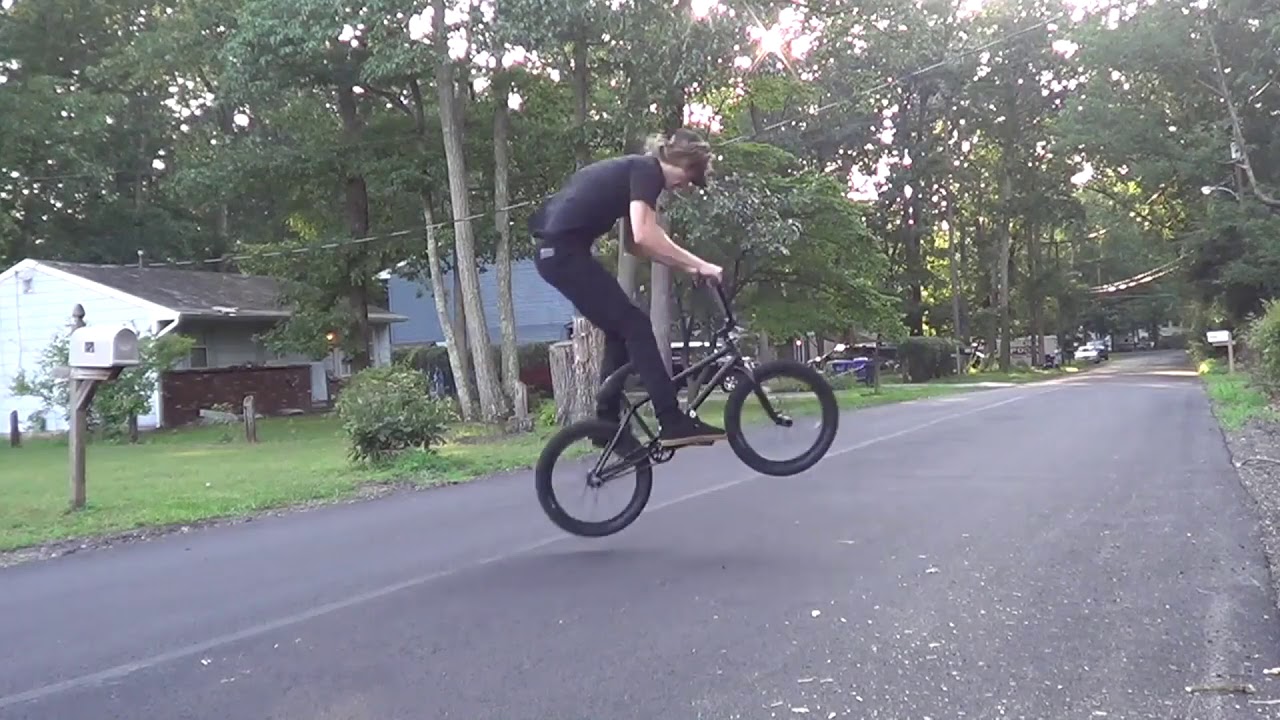 TOP TEN CRAZIEST TECHNICAL FLATLAND BMX TRICKS