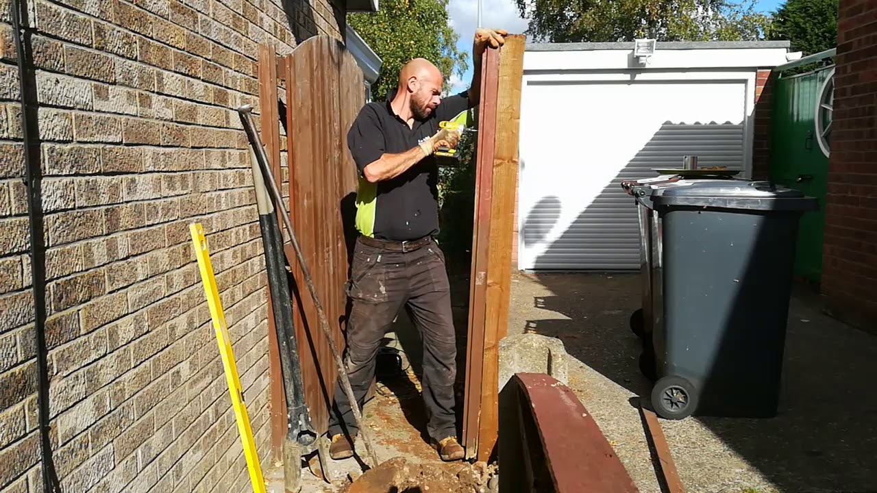 Replacing a gate post