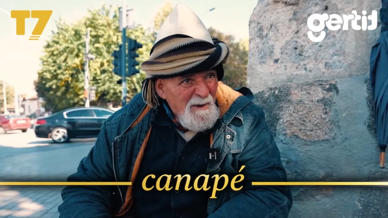 67-vjeçari që del në rrugë çdo ditë -Djali nuk më nimon sen-, jeton vetëm me gruan | Canapé | T7