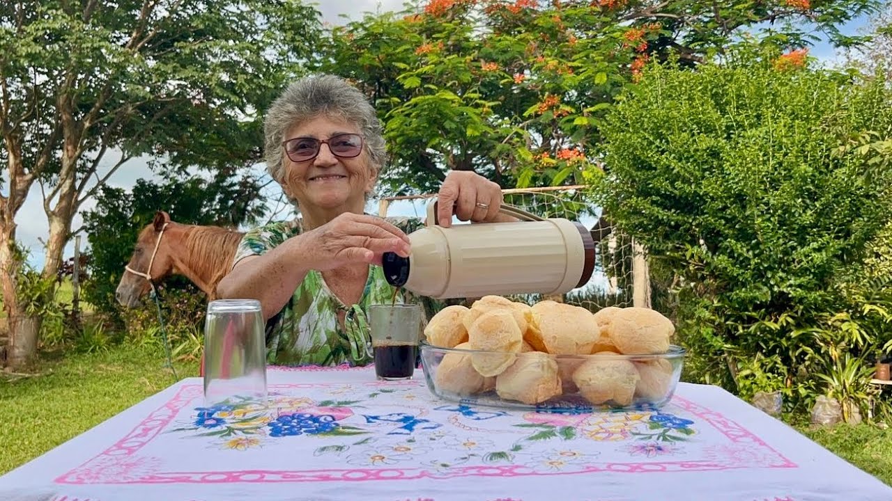 Pão de queijo da Dona Davinha - Receita da roça rápido e fácil