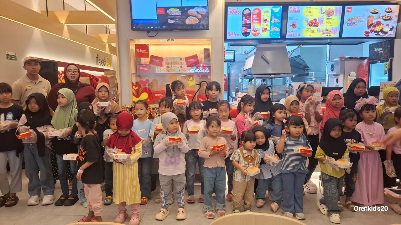 Lomba Mewarnai Ciplaz Parung #richeseefactory #lomba #mewarnai 