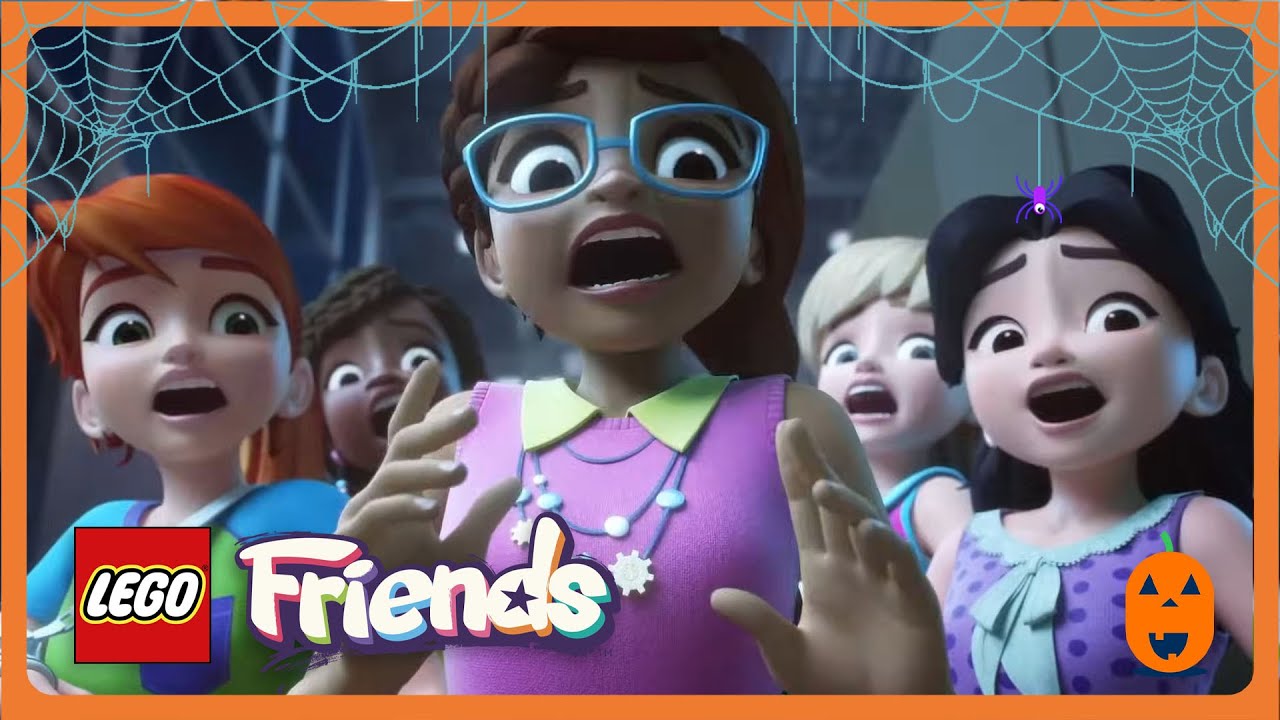 Chased By Robots | LEGO Friends | WildBrain Little Jobs