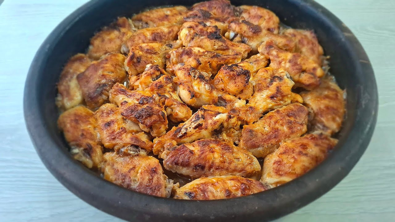 DAHA ÖNCE BÖYLE LEZZETLİ TAVUK KANAT YEMEDİM‼️ GÜVEÇ TEPSİDE LOKUM GİBİ TAVUK KANAT TARİFİ