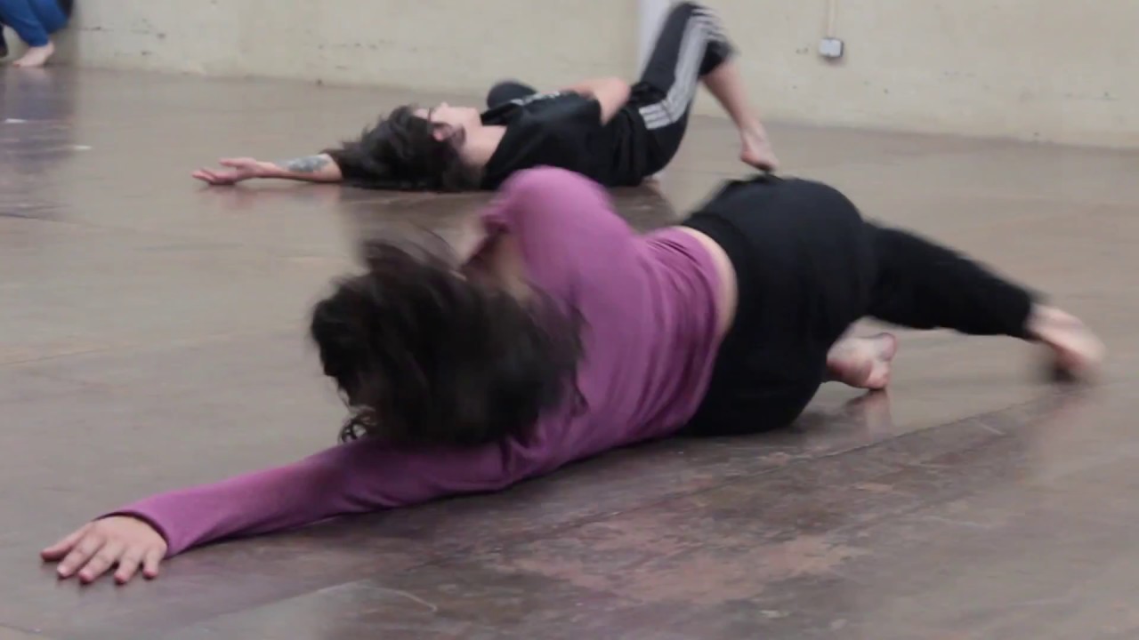 &middot; Flying low &middot;