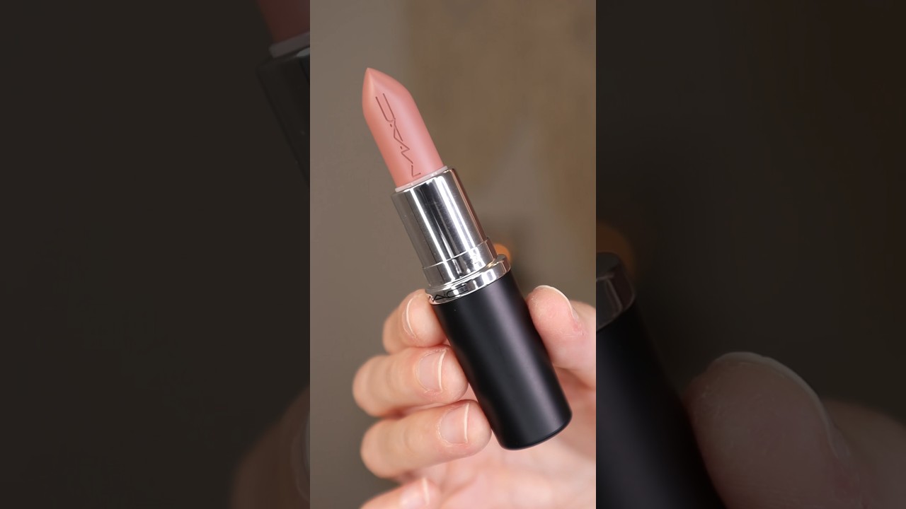 Perfect fall everyday lipstick! @maccosmetics #blankety #maclipstick #falllipsticks #lipstick