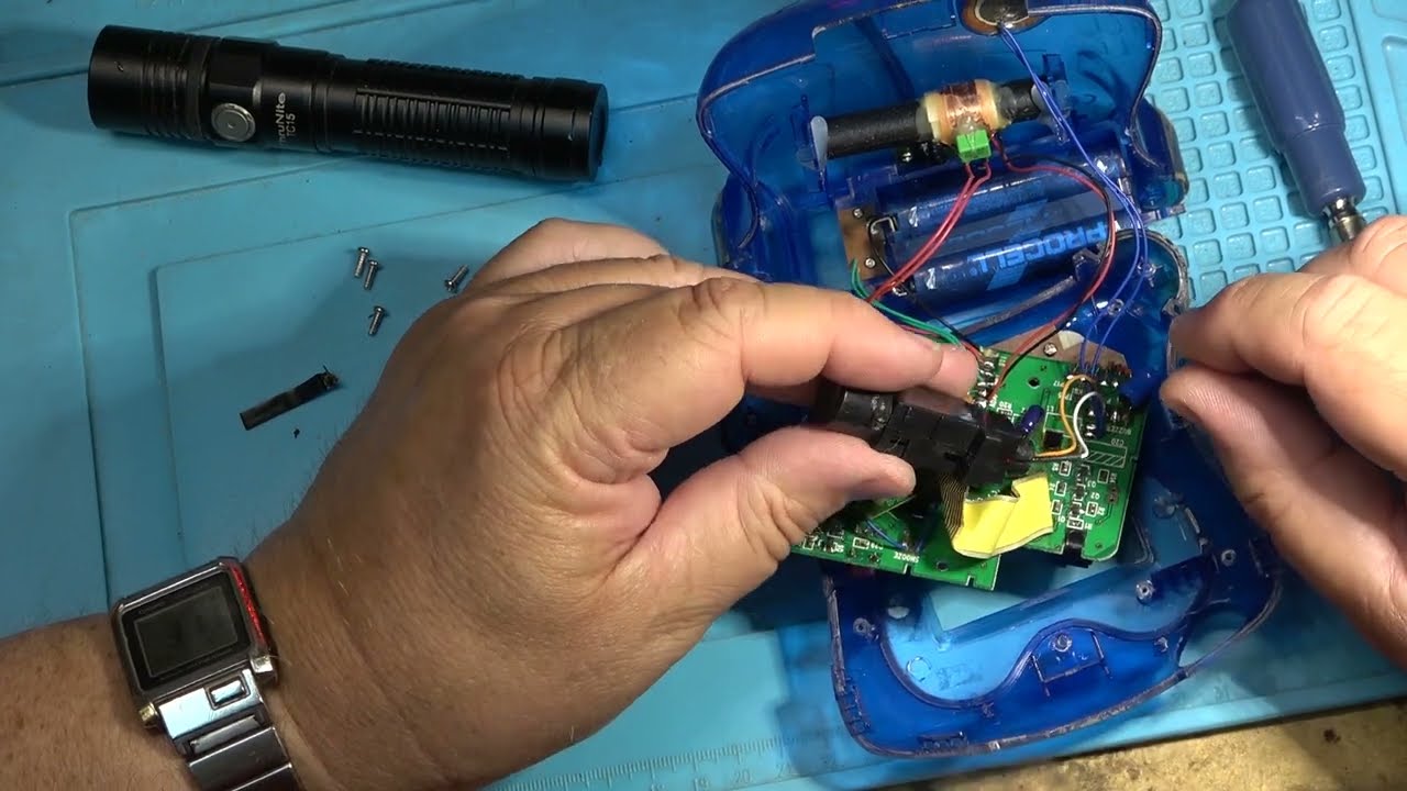 Oregon Scientific Radio Controlled clock tear down and some computer issues