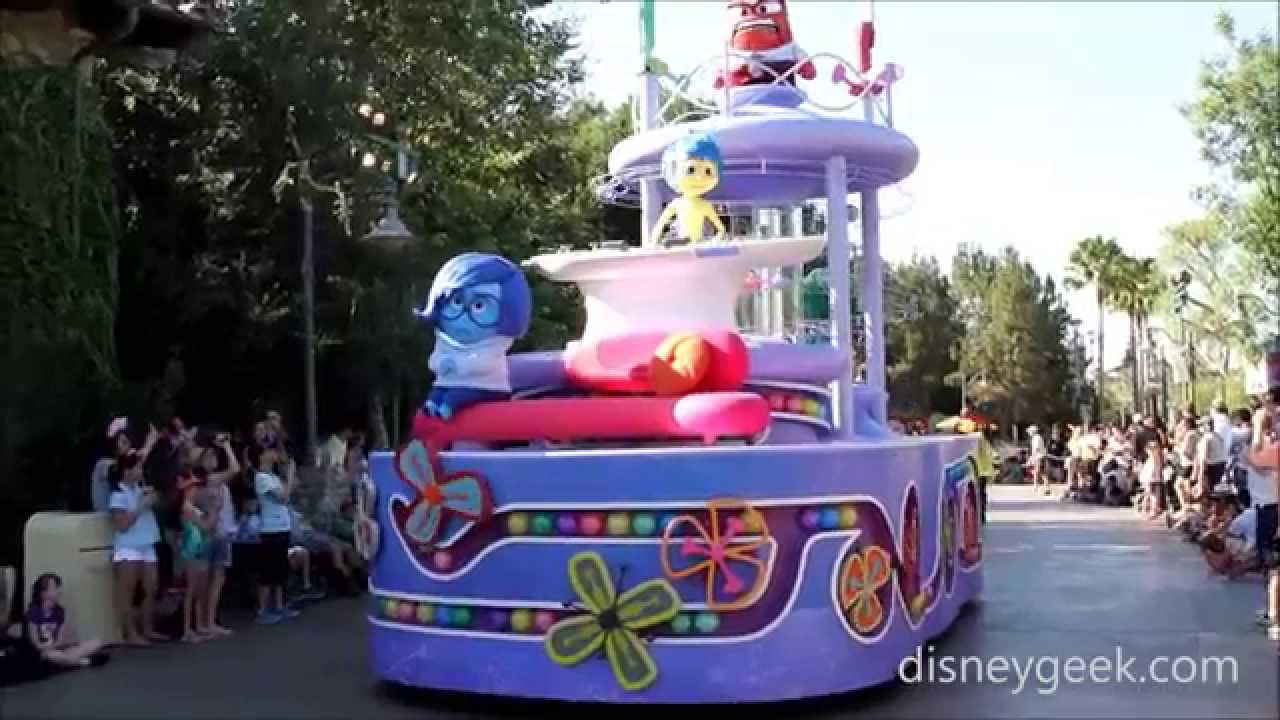 DCA: Disney/Pixar Inside Out Pre-Parade