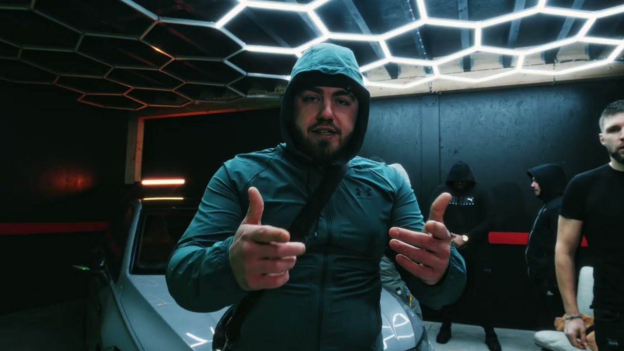 Mikso   Bastos 4 Feat  Zouka  ( CLIP officiel)