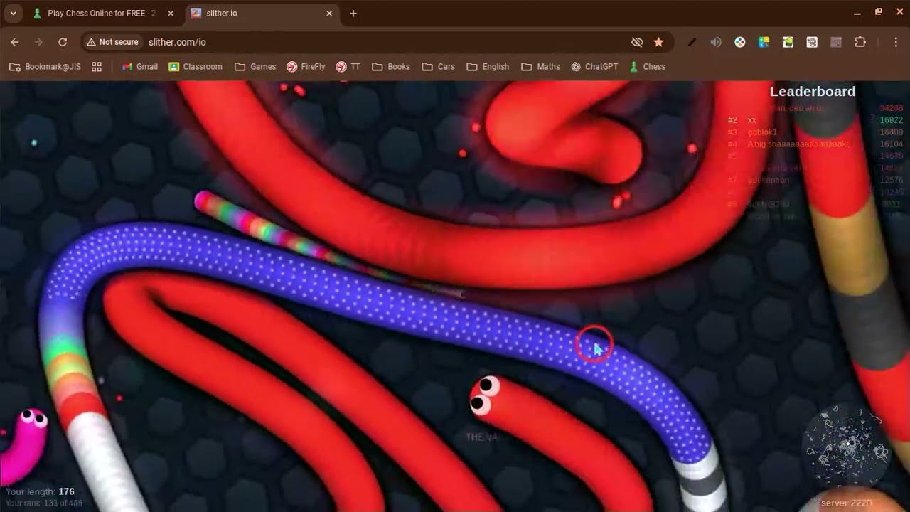 Squeezing through IMPOSSIBLE GAPS in SNAKE.IO!