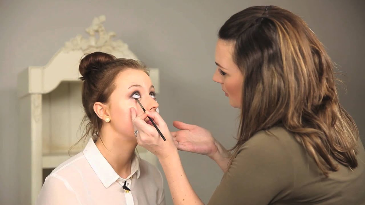 AMANDA AND LAUREN: STYLE ME BEAUTIFUL