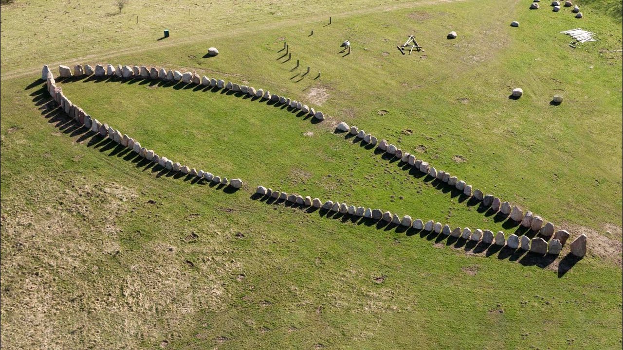 Skjoldungernes Skibssætning - rekonstruktion af et vikingemonument