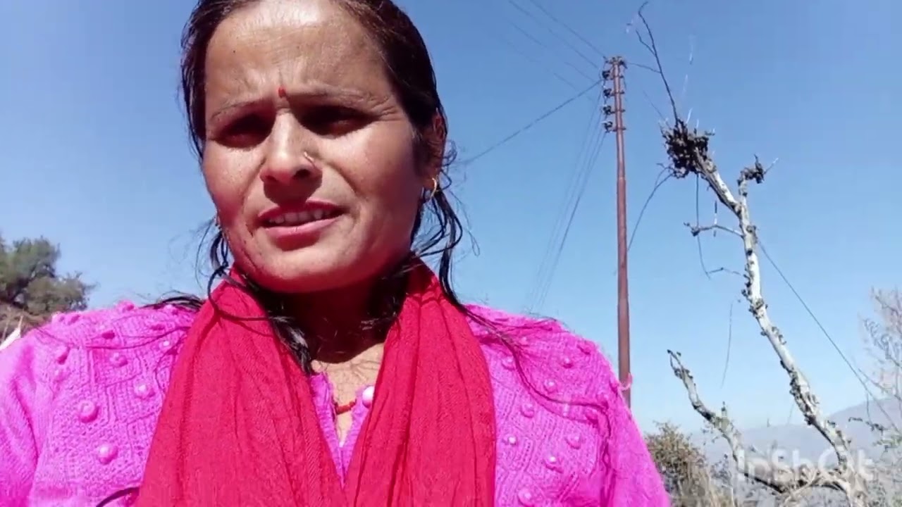 आज गई ब्लॉक मे  मीटिंग के लिए हुई लेट ! 
