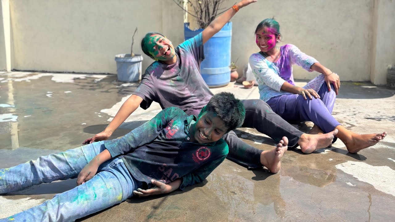 Holi Family video 😂 || Kanpur || Musuvlogs 