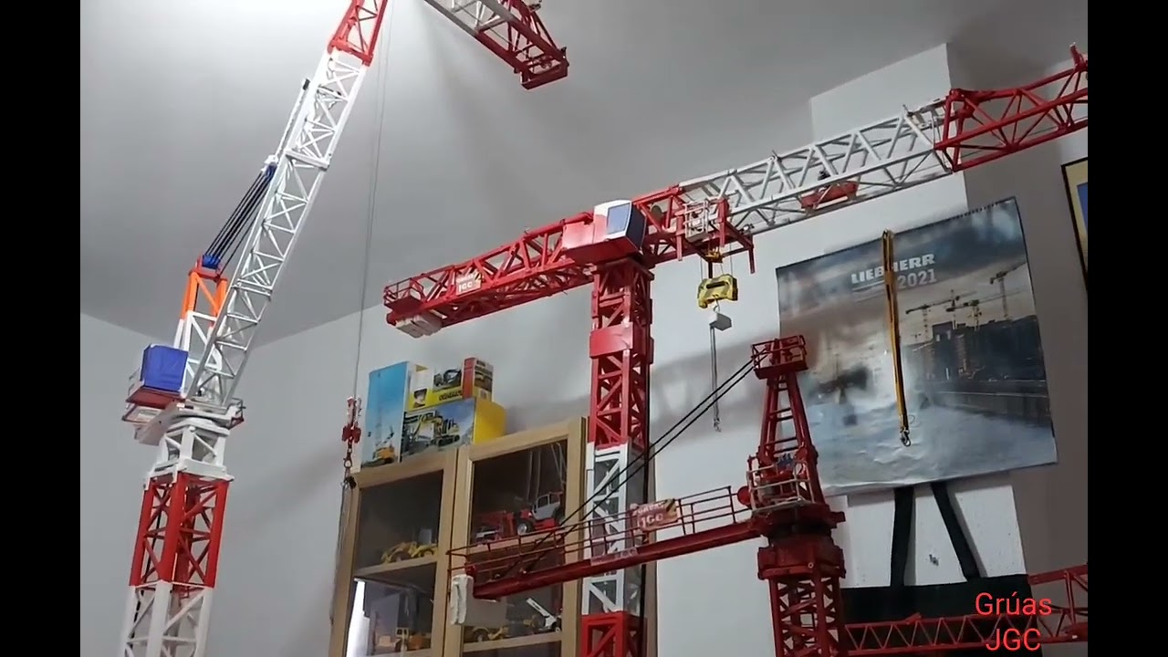 Desmontaje maqueta Grúa Torre con Grúa de pluma abatible