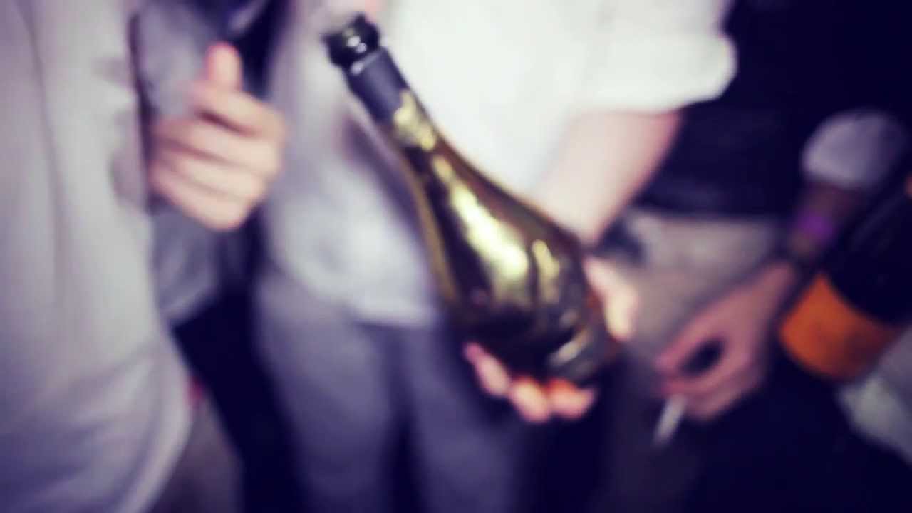 FIRST TOUCH BOOTSPARTY INCL. WHITE NIGHT! 13.09.13