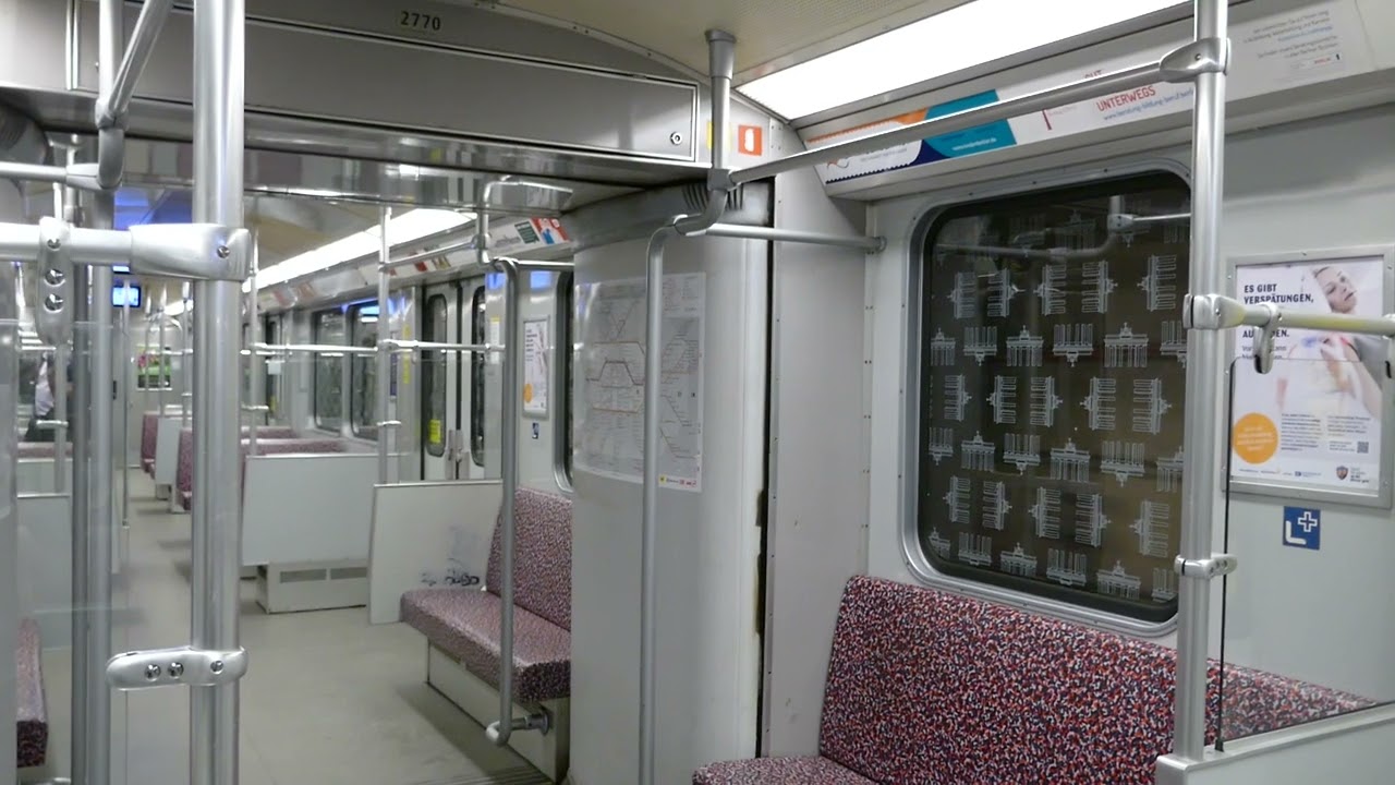 U-Bahn Berlin Mitfahrt Zwickauer Damm - Rudow im F84 2770/2771 auf der U7 mit falschen Ansagen [HD]