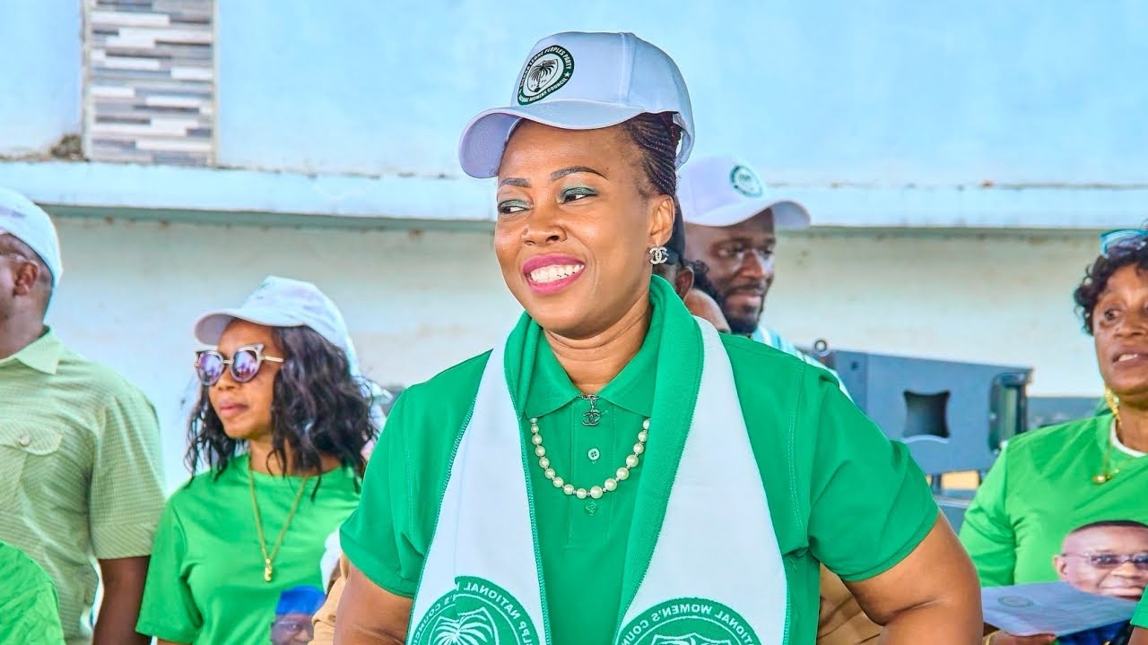 BREAKING: First Lady Locked Out Of SLPP Office As She Test Her Popularity In Freetown