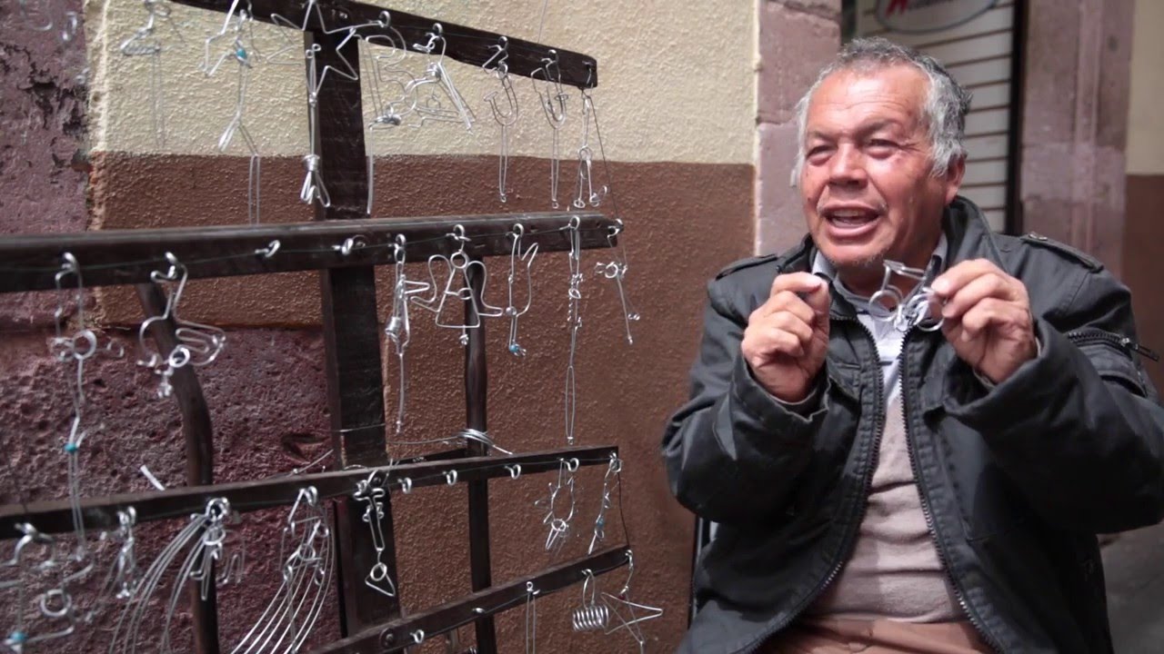 Entrevista Perfiles - Julián Torres/Rompecabezas de alambre.