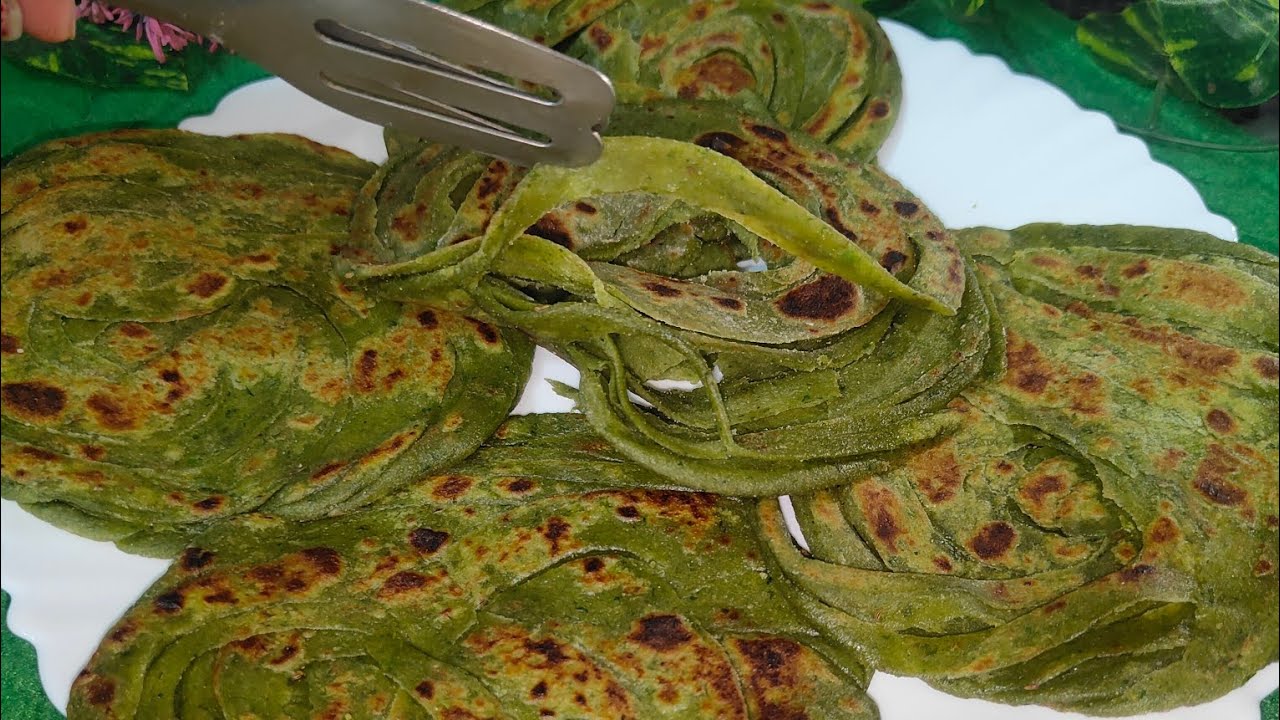 सच में पालक न खाने वाले भी रोज किलो किलो पालक खरीदेंगे ये परांठा खाकर | Palak Parantha Recipe |