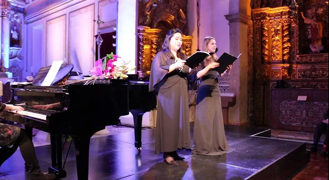Grandola Vila Morena - Patricia JANEČKOVÁ e Celeste Shin Je Bang