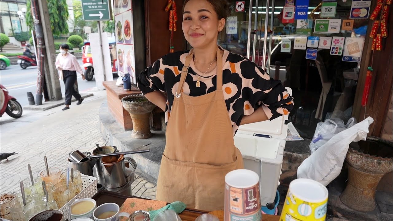 Fastest and Friendly street coffee master! Ploysai Coffee - thai street foods