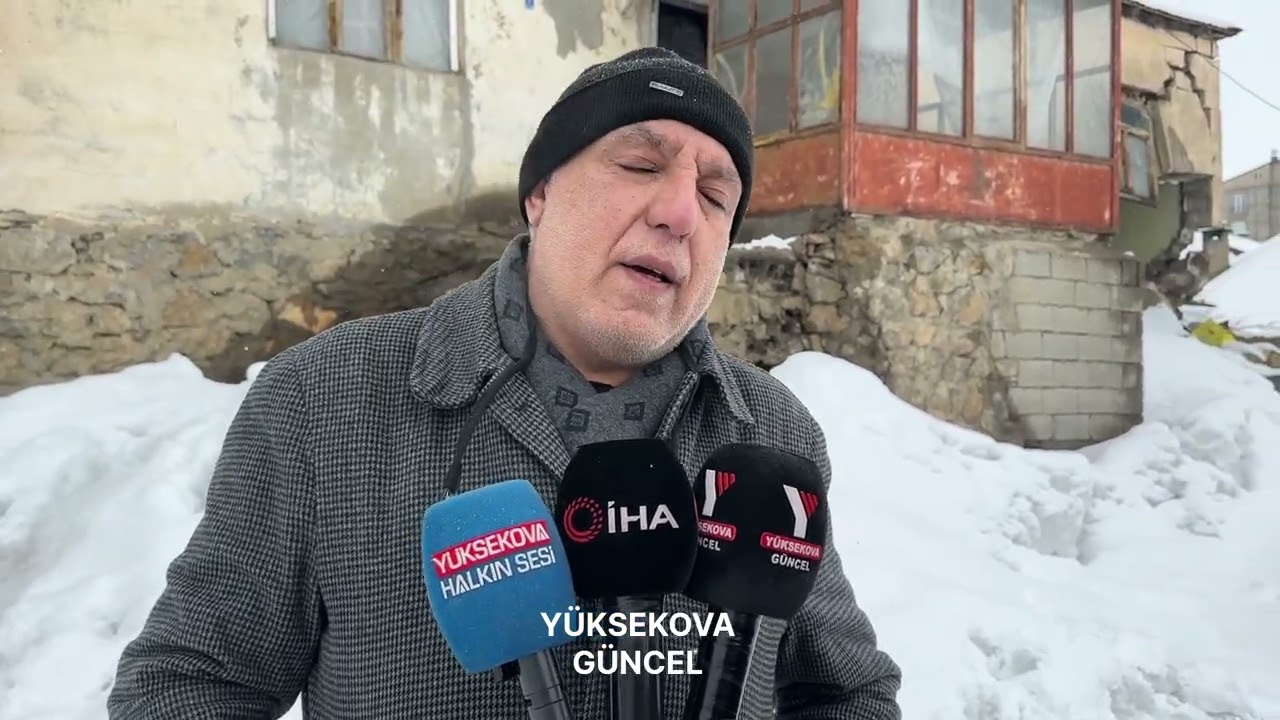 Yüksekova’da Kar Esareti  Pirüze Bala Teyzenin Evini Başına Yıkmıştı: Kaymakamdan Ziyaret