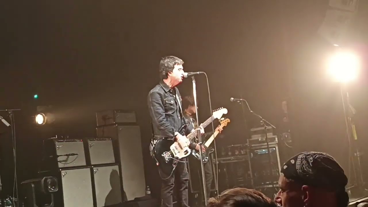 Johnny Marr Live Paris Elys&eacute;e Montmartre 