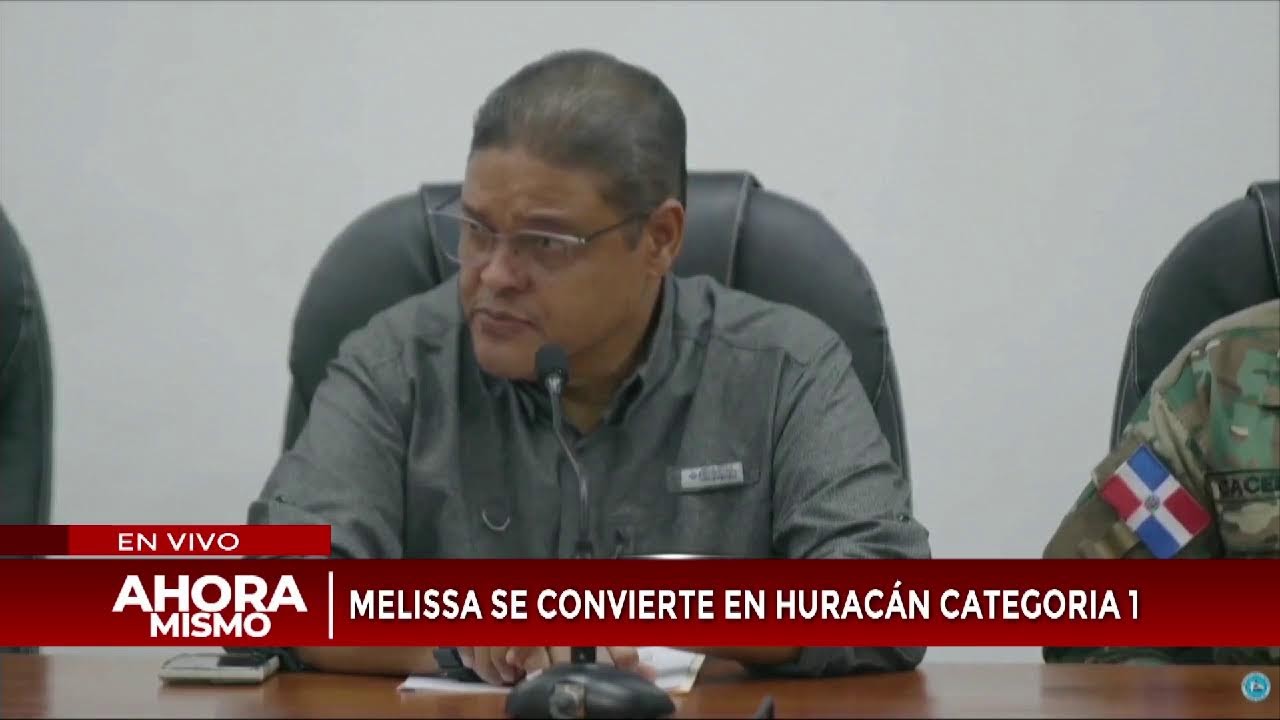 COE disminuye algunos niveles de alerta ante huracán Melissa