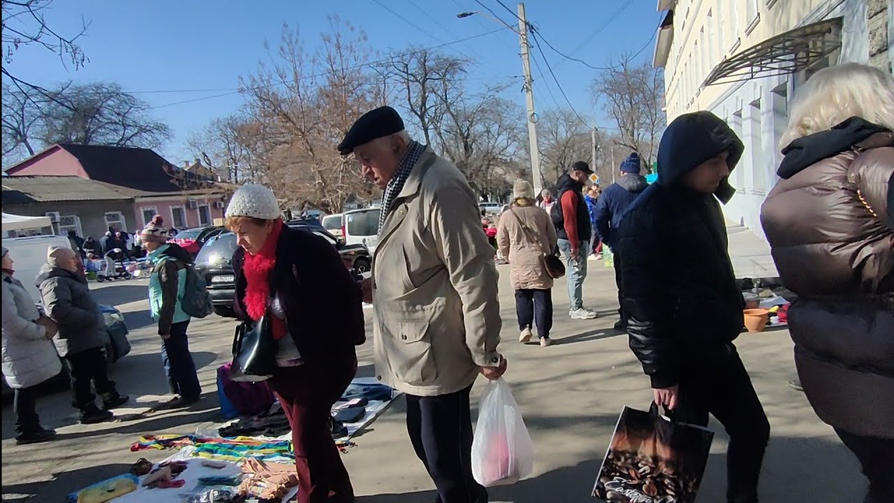 Одесса. 1 марта 2026. И нет нам покоя ни ночью, ни утром. На минуточку забыл подписать документы.