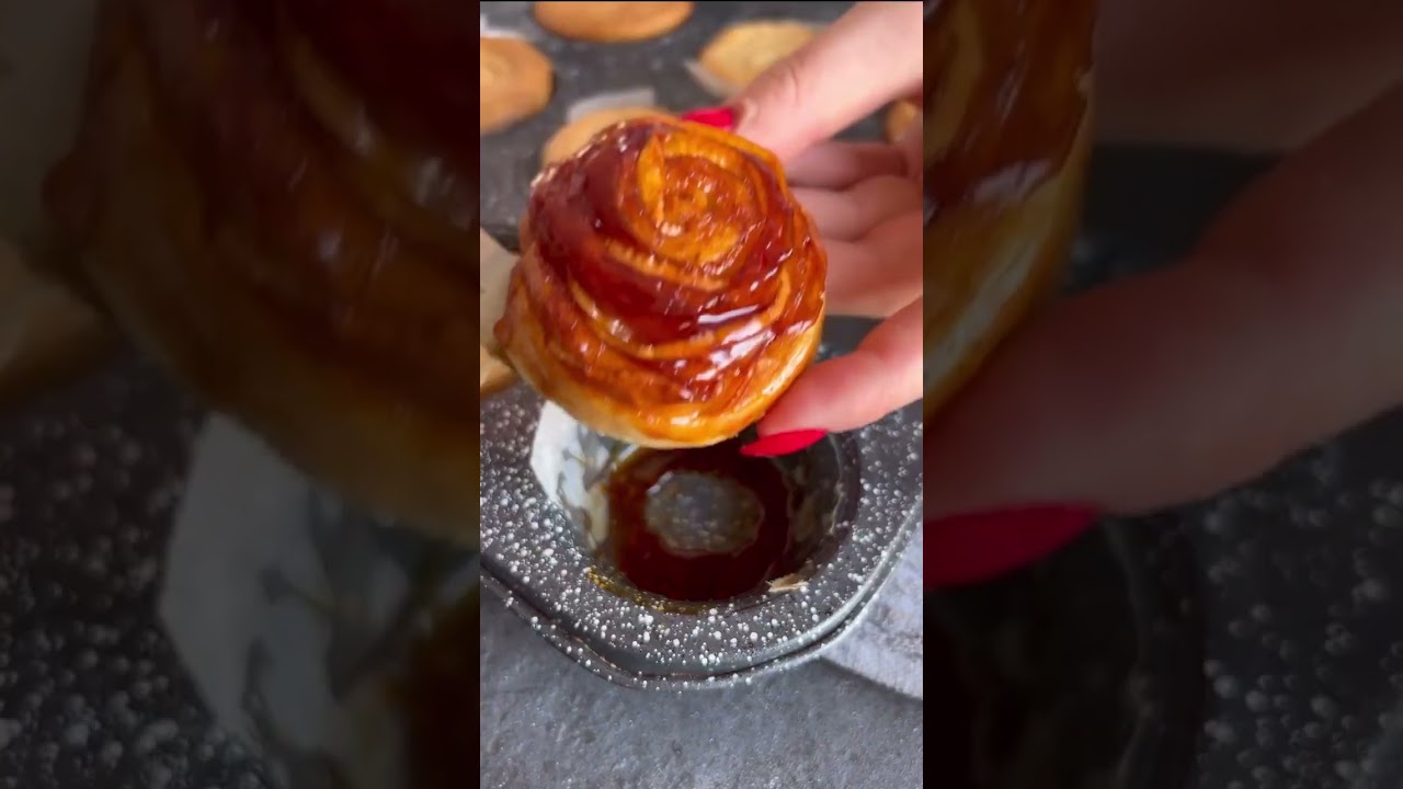 Simple 4 Ingredient Mini Apple Tart Tatin